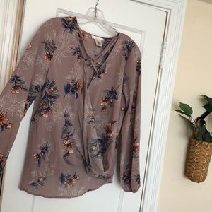 Boutique long sleeve floral blouse